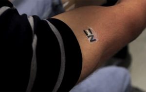 Le tatouage qui transforme la sueur en énergie