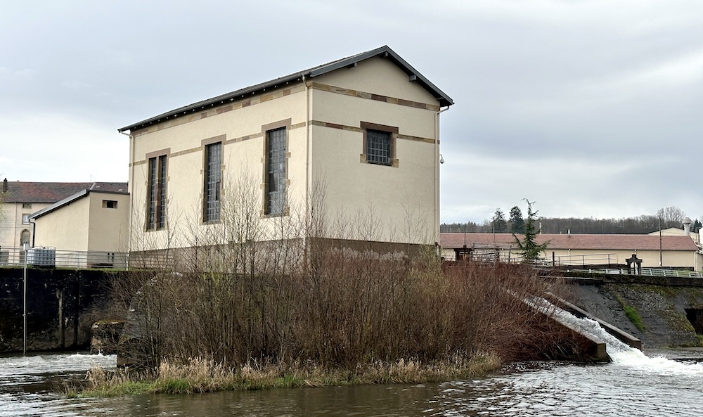 bâtiment centrale hydroélectrique