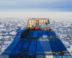 Nouvelles routes maritimes : avec la fonte des glaces, les cargos en pôles position ?
