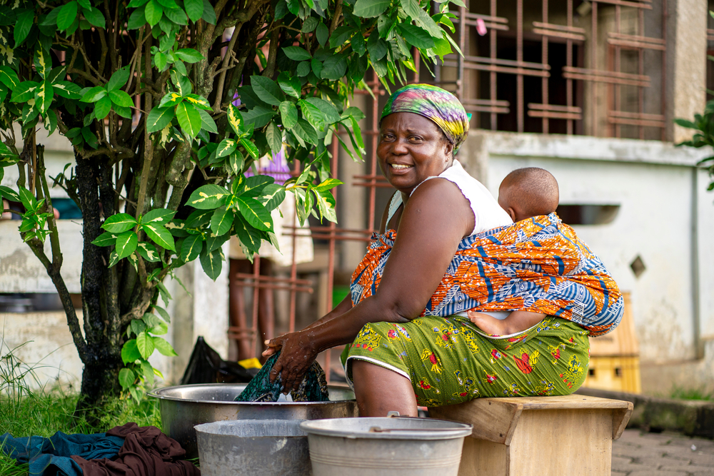 femme avec son enfant