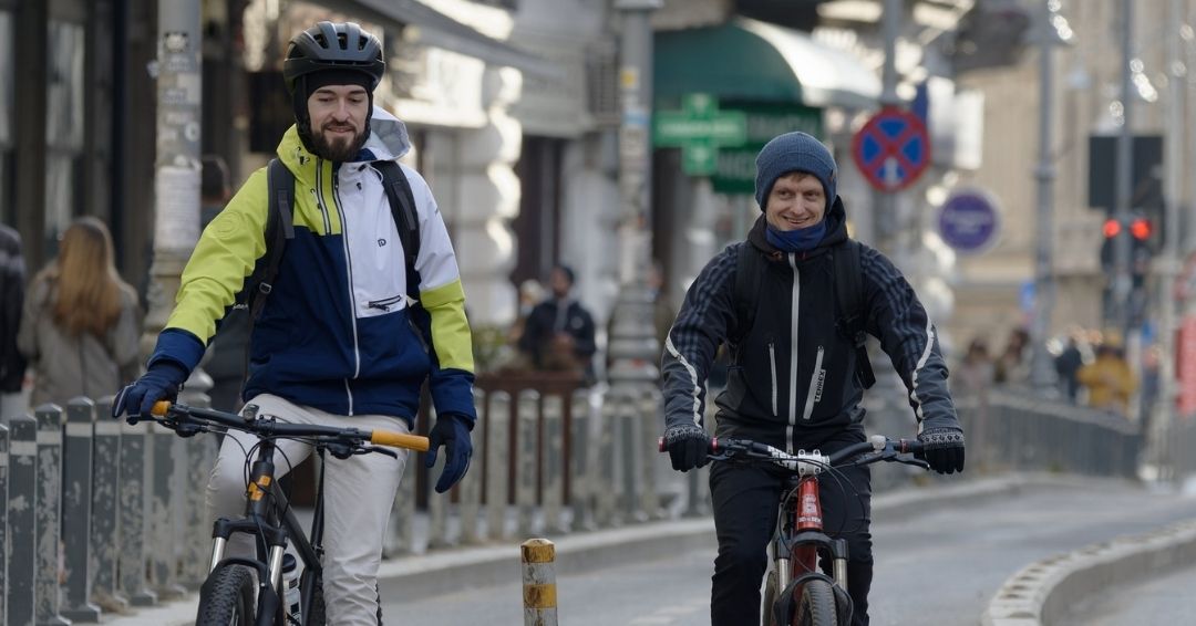 Équiper son vélo : les équipements obligatoires - Fondation de la route