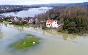 Tous aux abris : comment les Français doivent se préparer aux catastrophes naturelles