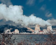 Du mythe à la réalité : comment le nucléaire est redevenu une solution écologique 10 ans après Fukushima