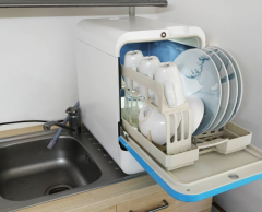 CES 2019 : Ce mini lave-vaisselle nettoie vos plats avec 3 litres d’eau