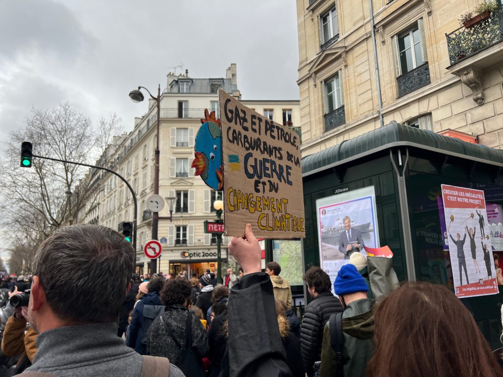 La dépendance aux énergies fossiles, une vraie problématique dans le réchauffement climatique. Photo : Florence Santrot.