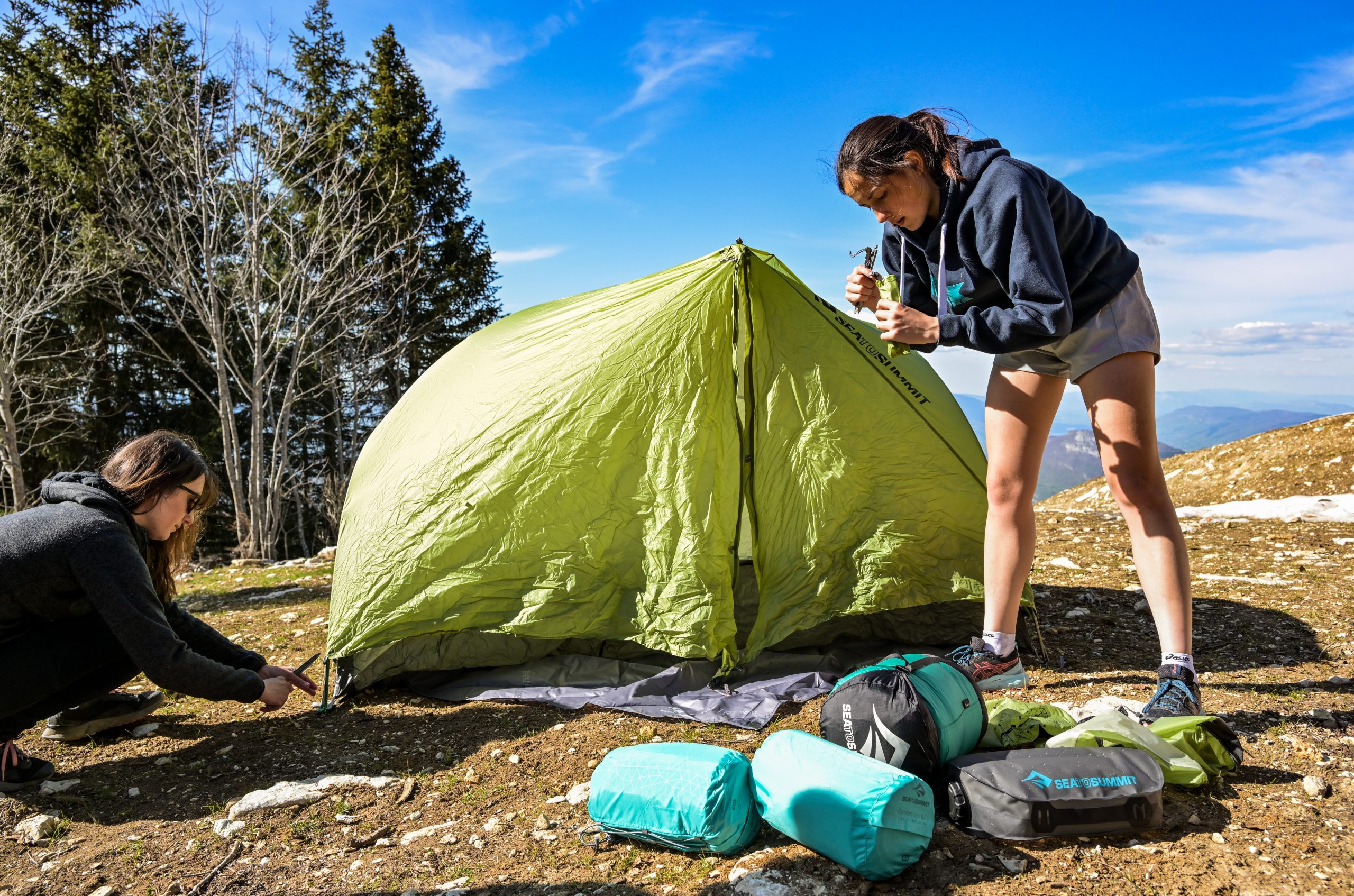 Randonnée et bivouac : 8 accessoires pour camper plus écolo - WE