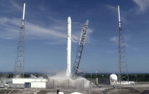 SpaceX devient la première entreprise privée à transporter des humains dans l’espace