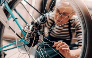 Tuto vélo : apprendre à changer une chambre à air