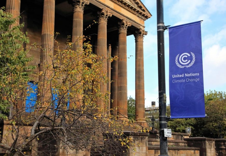 La première version de la déclaration finale de la COP26 reconnait la responsabilité historique des énergies fossiles dans la crise climatique.